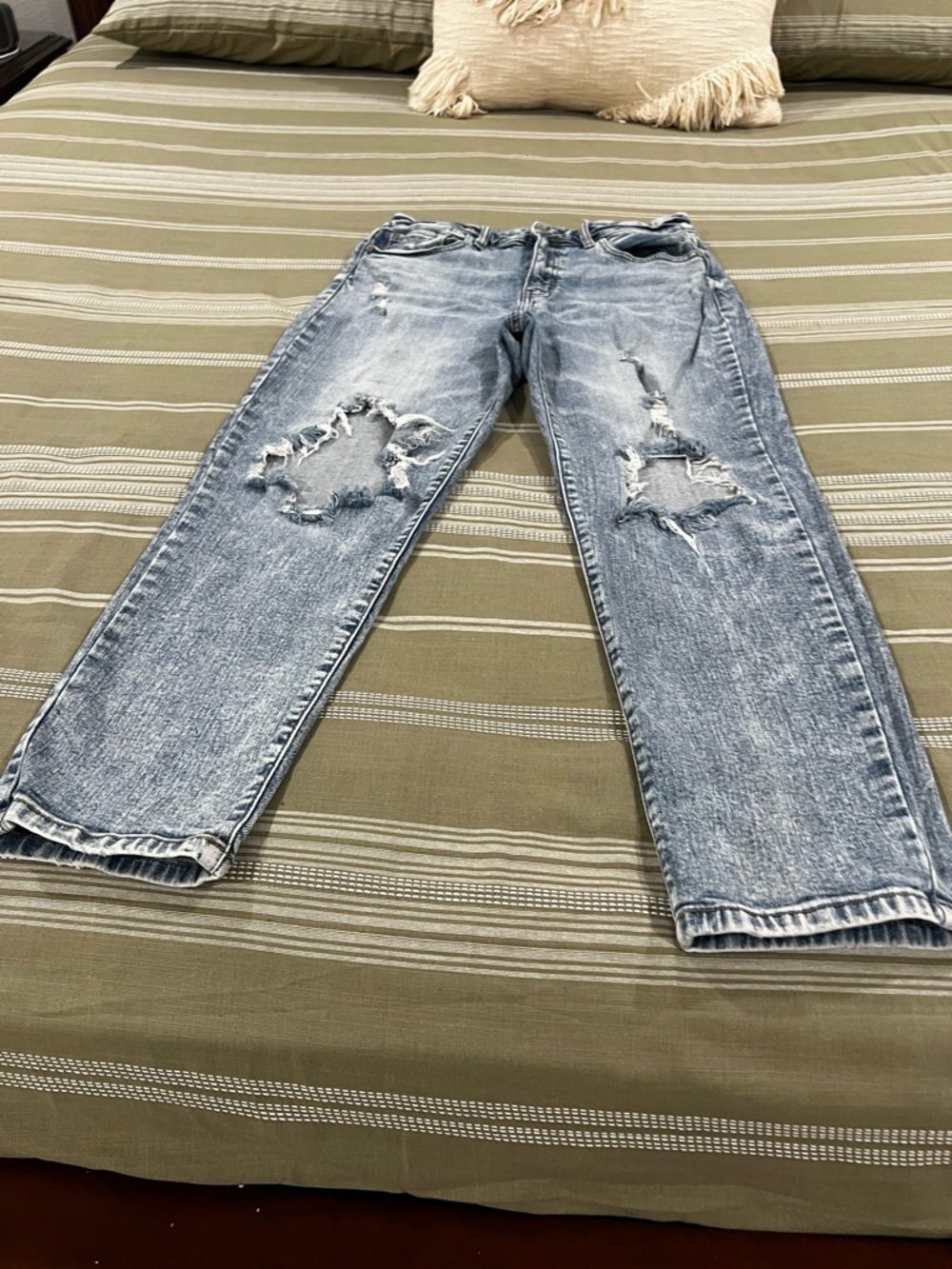 Zara Light Blue Ripped Straight Leg Jeans